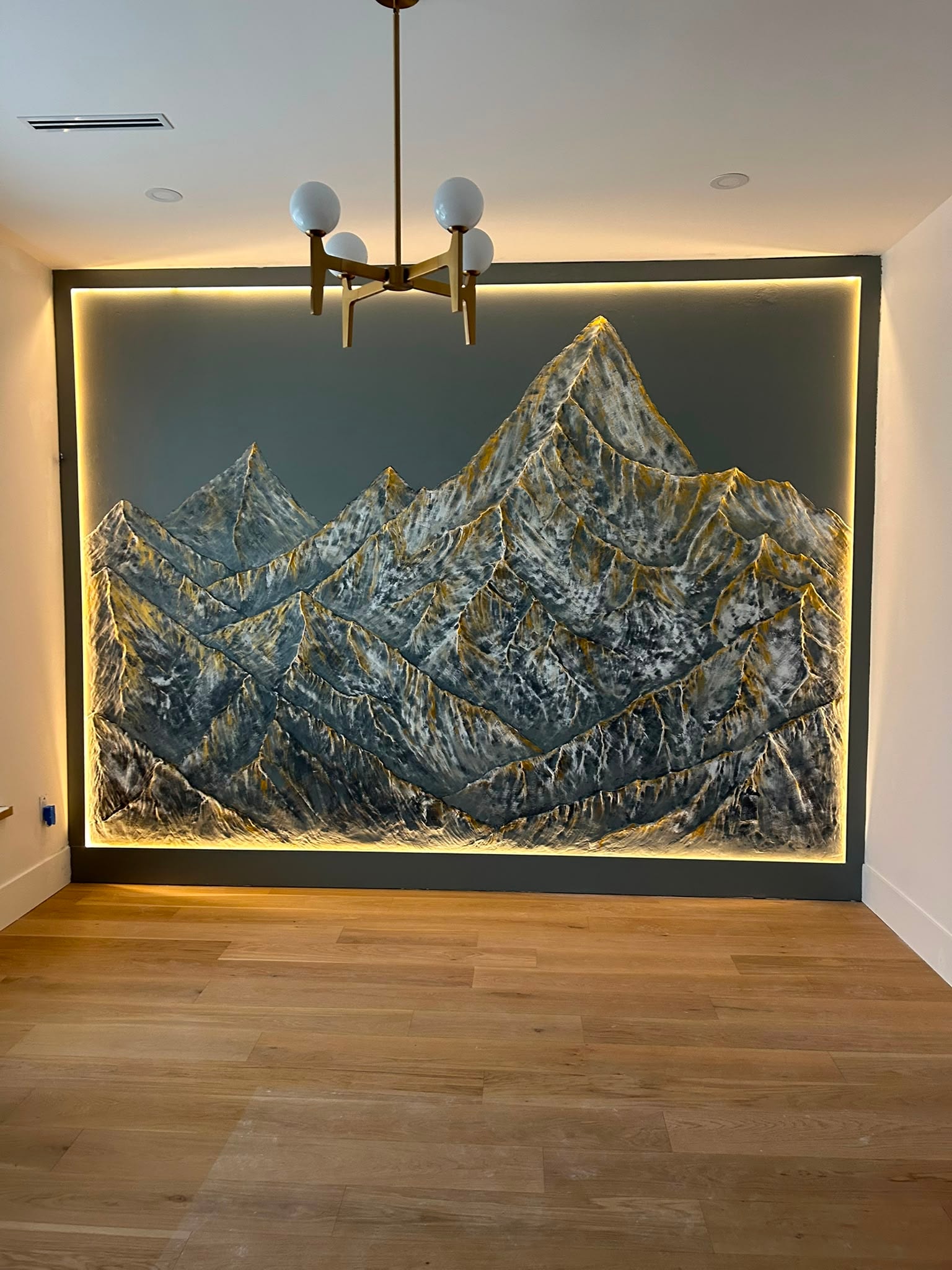 Wall Designs with Lighting